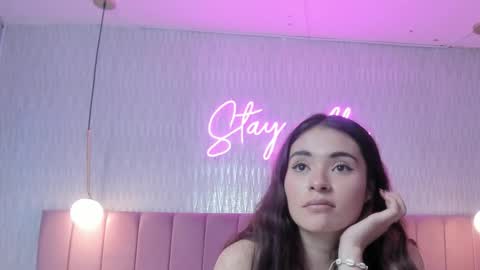 hanna_bastian_vc online show from 10-31-25, 08:04