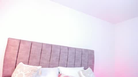 hanna_bunny15 online show from 10-16-25, 08:43