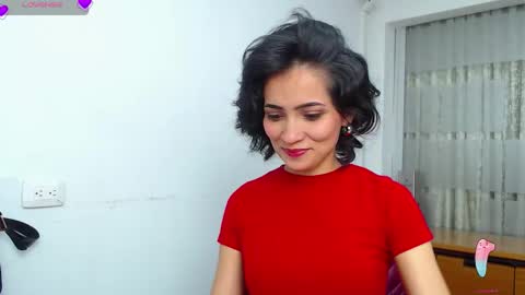 Sara online show from 10-30-25, 08:42