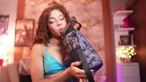 HANNA  online show from 11-17-25, 11:21