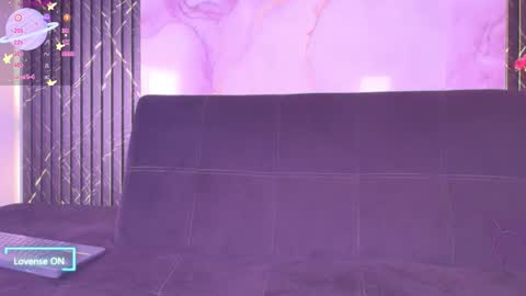 Snapshot of hanna_evanns_ chatting on 10-20-25, 08:53 Hanna online show from 10-20-25, 08:53