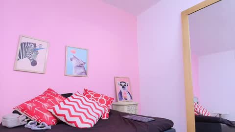 Snapshot of hanna_grray chatting on 12-20-24, 09:00 Hanna online show from 12-20-24, 09:00