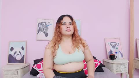 Snapshot of hanna_grray chatting on 12-31-24, 04:16 Hanna online show from 12-31-24, 04:16