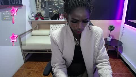 hanna_lamber online show from 12-11-24, 07:31