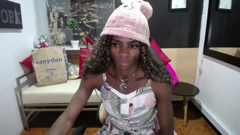 hanna_lamber online show from 01-12-25, 12:49