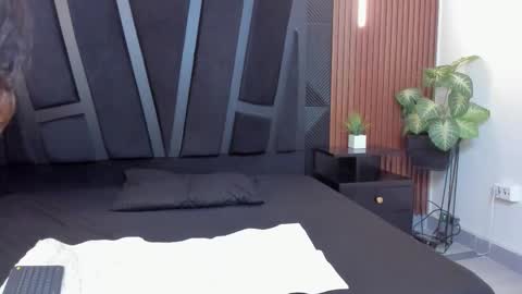 HANNA online show from 09-21-25, 02:08