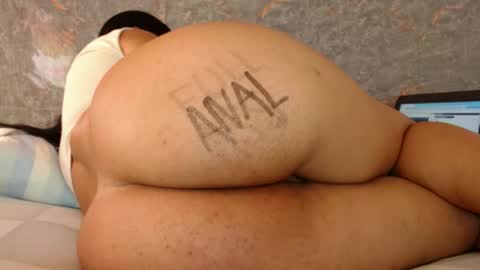 Snapshot of hanna_messy chatting on 11-15-25, 04:36 Hanna online show from 11-15-25, 04:36