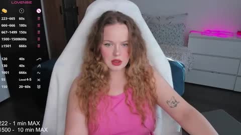 Snapshot of hanna_montanas chatting on 09-21-25, 12:40 hanna montanas online show from 09-21-25, 12:40