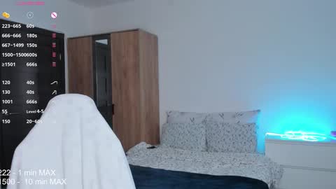 Snapshot of hanna_montanas chatting on 09-22-25, 01:13 hanna montanas online show from 09-22-25, 01:13