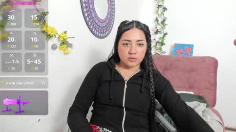 Snapshot of hanna_moore1 chatting on 01-09-25, 06:26 Camila online show from 01-09-25, 06:26