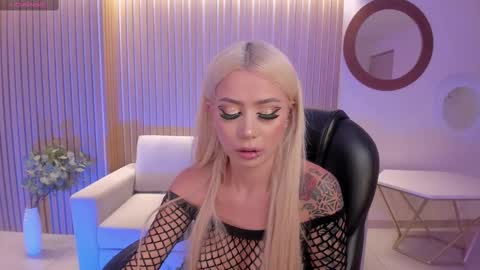  Hanna Connor  online show from 03-05-25, 08:00