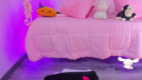 hannacutegod online show from 10-28-25, 05:33