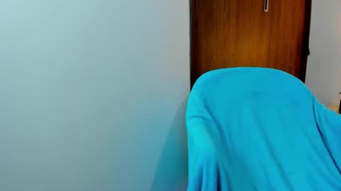 Snapshot of hannadowling chatting on 01-14-25, 01:04 Hanna online show from 01-14-25, 01:04