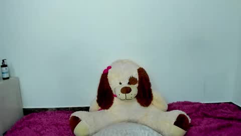 Snapshot of hannadowling chatting on 02-10-25, 09:25 Hanna online show from 02-10-25, 09:25