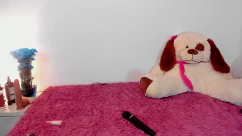 Snapshot of hannadowling chatting on 02-19-25, 01:18 Hanna online show from 02-19-25, 01:18