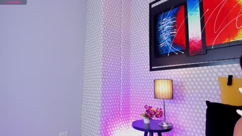 Hanna online show from 10-15-25, 03:17