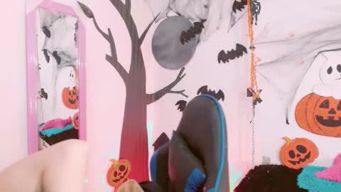 Hannah 027 online show from 10-23-25, 10:36