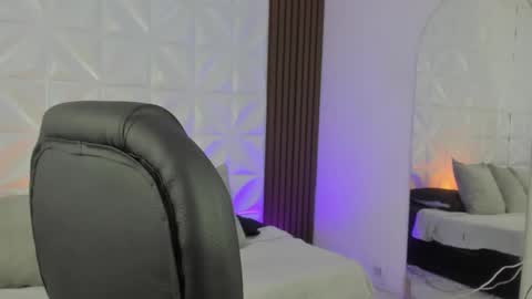 hannah__gray online show from 11-15-25, 01:07