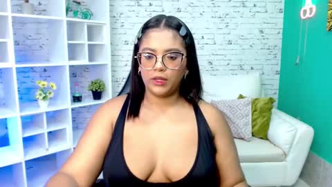 Hannah  online show from 11-06-25, 11:33