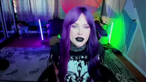 Hannah online show from 02-20-25, 08:06