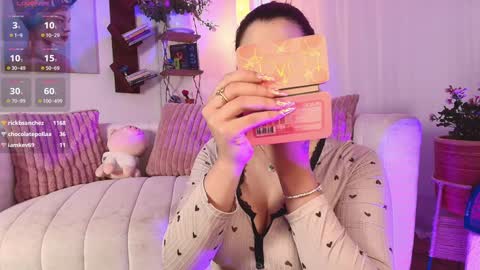 Snapshot of hannah_lovee chatting on 02-07-25, 06:45 hannah_lovee online show from 02-07-25, 06:45