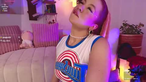Snapshot of hannah_lovee chatting on 02-19-25, 06:33 hannah_lovee online show from 02-19-25, 06:33