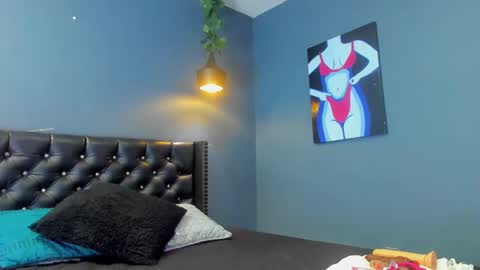 HANNAH MILLER online show from 02-20-25, 06:24