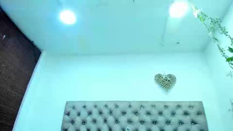 HANNAH MILLER online show from 11-17-25, 05:30