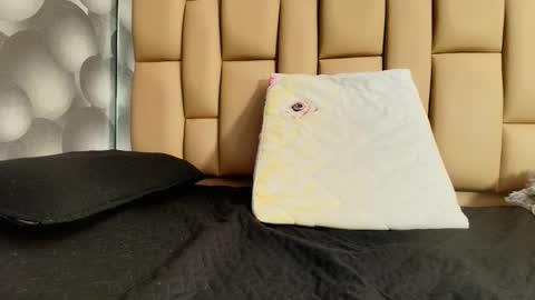 hannah_teehn online show from 10-16-25, 07:15