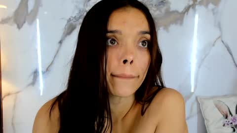 Hannahill69 online show from 01-15-25, 10:06