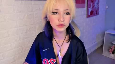 Hannah online show from 11-19-25, 12:27