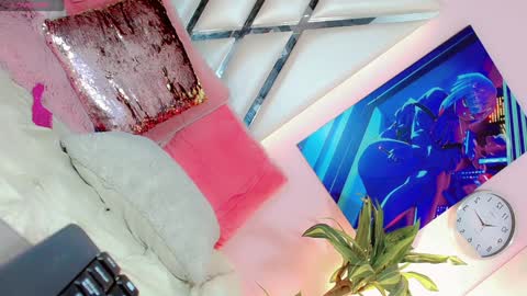 Snapshot of hannahsmit_ chatting on 12-22-24, 04:17 hannahsmit_ online show from 12-22-24, 04:17