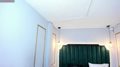 HannaPaola online show from 01-31-25, 03:52
