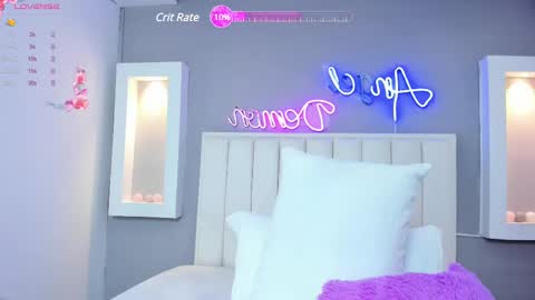 HannaPaola online show from 02-12-25, 10:37