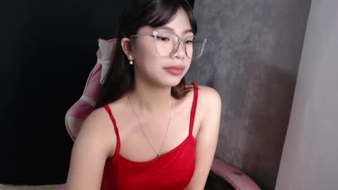 Snapshot of hannaqxx chatting on 02-14-25, 12:09 hannah online show from 02-14-25, 12:09