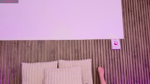 HELEN online show from 02-27-26, 01:44