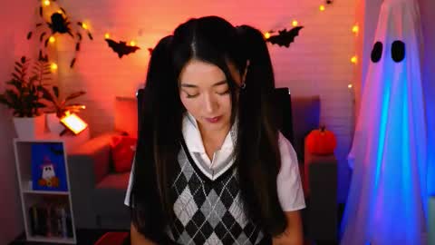 Snapshot of hannarosie chatting on 10-22-25, 06:40 hannarosie online show from 10-22-25, 06:40