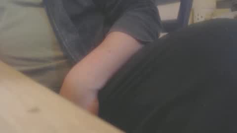 hannes_k online show from 10-21-25, 10:10