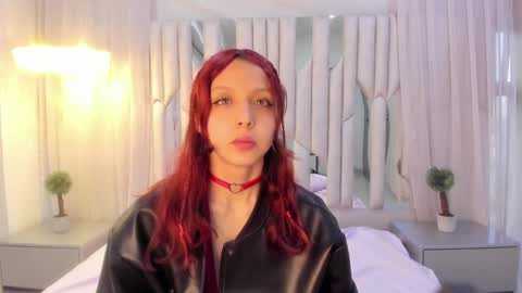 Hanni  online show from 02-14-25, 11:31
