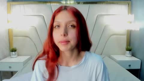 Hanni  online show from 02-18-25, 05:21