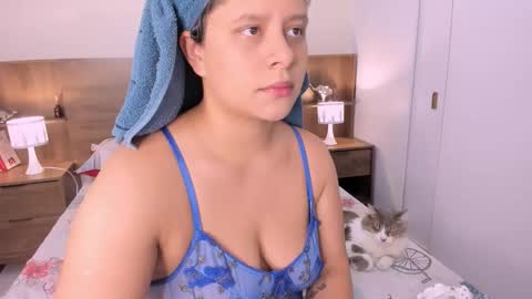 taylor live   online show from 10-12-25, 10:53