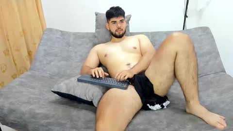 Snapshot of hans_fox03 chatting on 10-04-25, 09:24 Hans online show from 10-04-25, 09:24