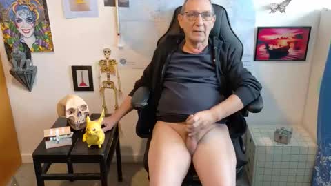 charly online show from 09-18-25, 10:50