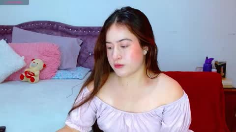 Snapshot of hanssel_tess chatting on 02-21-26, 05:36 isabella online show from 02-21-26, 05:36