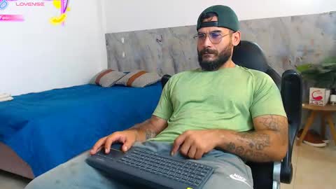 hanz_col online show from 11-07-25, 02:33