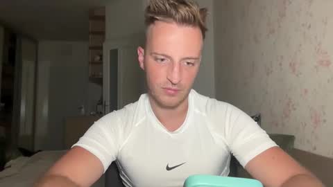 hanzlagerfelt online show from 11-10-25, 08:30