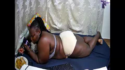 happysonia online show from 10-30-25, 10:27