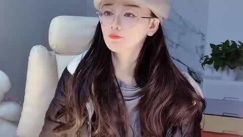 Daisy online show from 12-17-24, 06:56