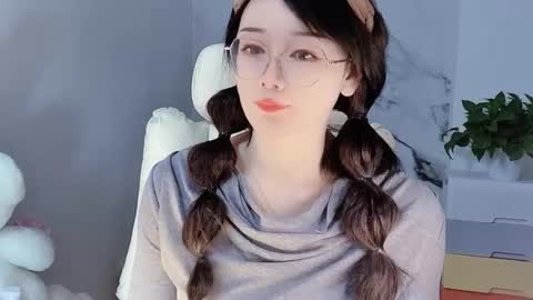 Daisy online show from 12-18-24, 05:04