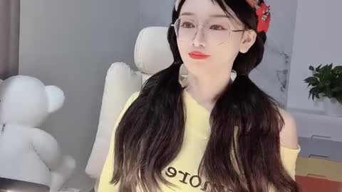 Daisy online show from 02-18-25, 04:37